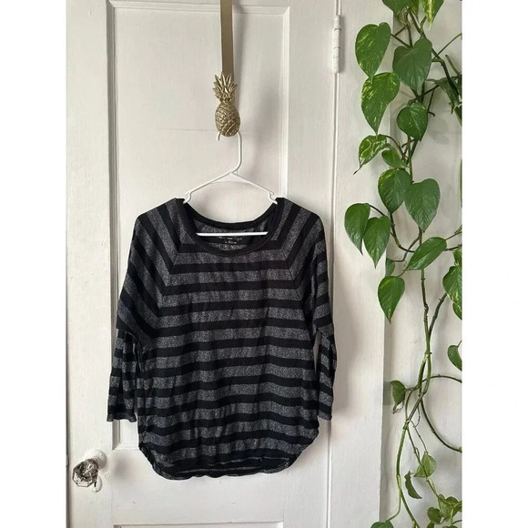 American Eagle Outfitters women’s size medium striped top - Picture 1 of 8